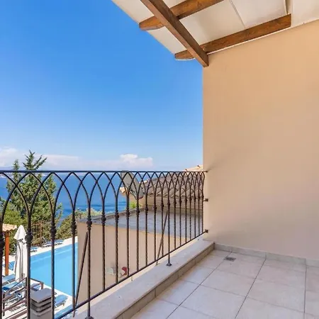 Apartment Columba -with A Unique View